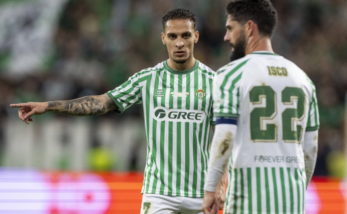 Antony, Real Betis'e veda etti