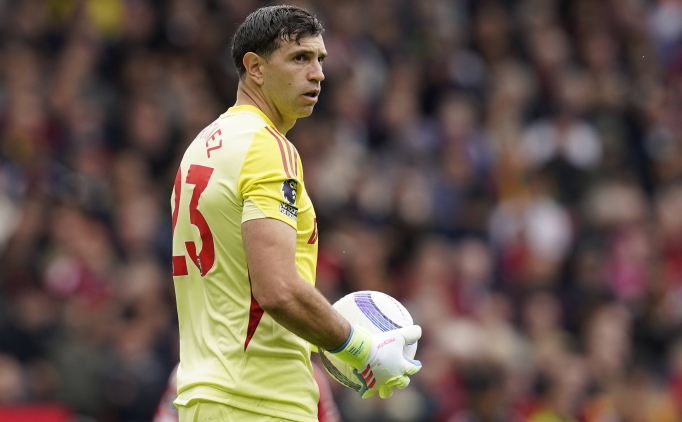 Manchester United'tan s�rpriz hamle: Emiliano Martinez