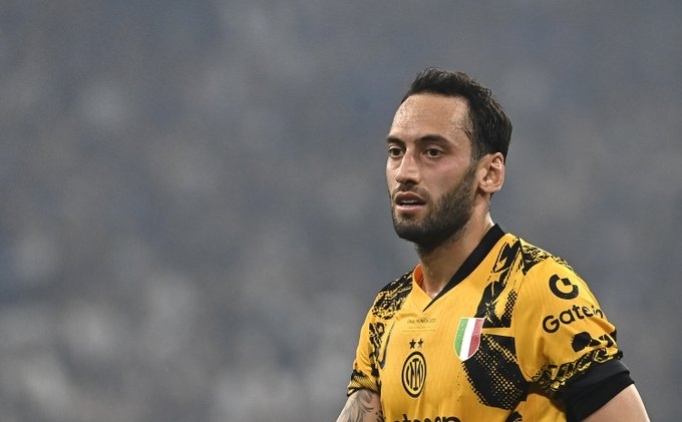 Hakan �alhano�lu, tarihe ge�ti