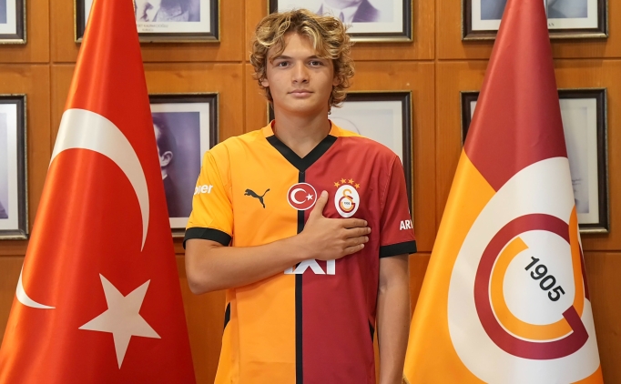 Galatasaray'dan �spanya'ya gidiyor: Efe Akman