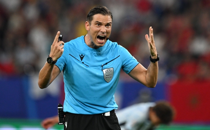 Anderlecht-Fenerbah�e ma��n� �svi�reli hakem Sandro Scharer y�netecek