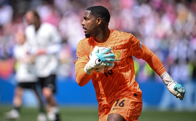 Avrupa devleri peinde: Maignan!