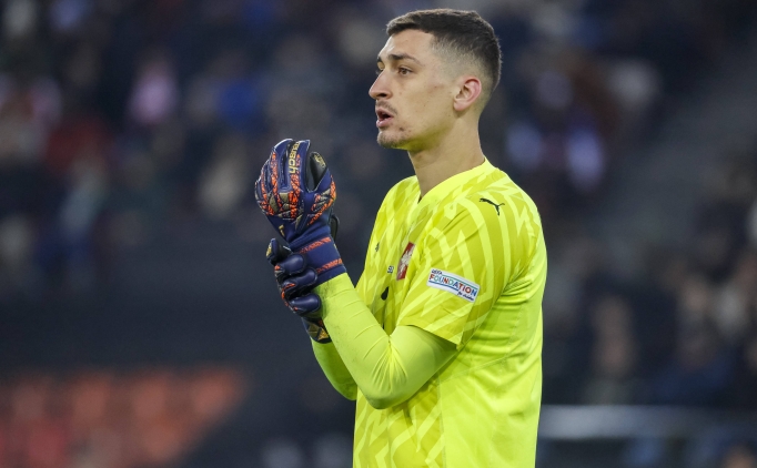 Galatasaray'�n g�ndemindeki Djordje Petrovic, Bodrum'da