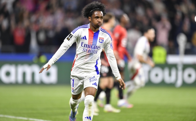 Premier Lig devleri Malick Fofana'n�n pe�inde!