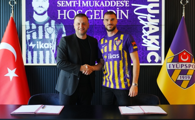 Eypspor, Nihad Mujakic'i aklad!