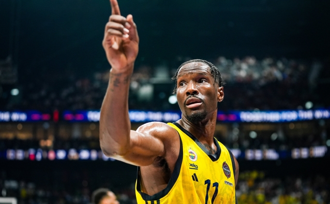 Fenerbah�e rekor teklif yapt�, Hayes-Davis NBA'i se�ti!