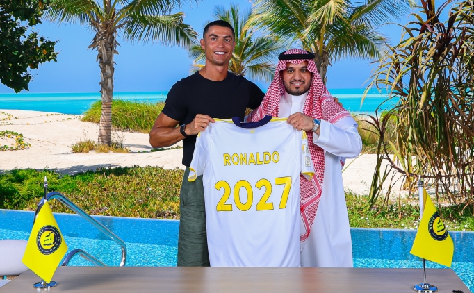 Cristiano Ronaldo, Al Nassr'da kald�!