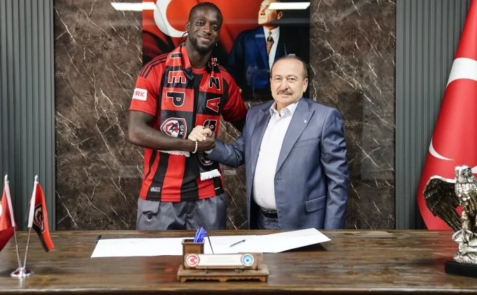 Gaziantep FK'da resmi transfer: Myenty Abena