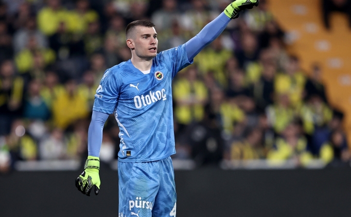 Hrvat basn duyurdu: Livakovic, Fenerbahe'ye veda ediyor!