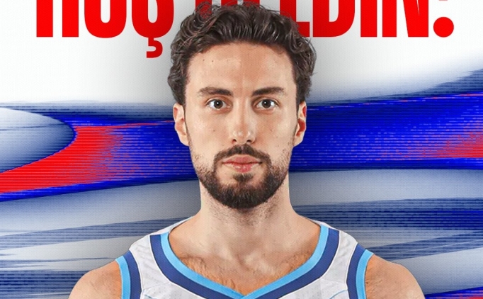 Bah�e�ehir Koleji, �smet Akp�nar'� transfer etti