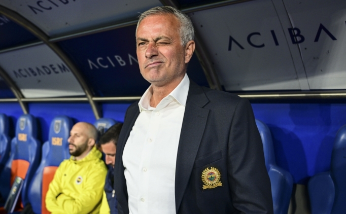 Fenerbah�e'de ayr�l�k sinyali: Mourinho izin verdi!