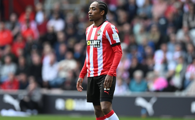 Be�ikta�, Kyle Walker-Peters ile prensipte anla�t�