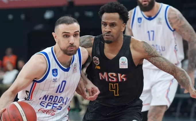 Anadolu Efes'te R�dvan �ncel ile yollar ayr�ld�