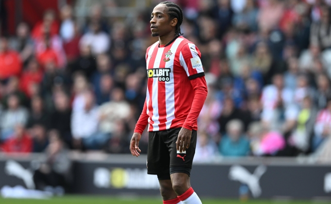 Walker-Peters ad�m ad�m Be�ikta�'a!