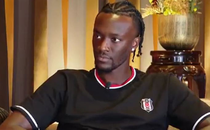 Abraham: 'Tutkulu bir oyuncuyum, efsane olup olmayaca��ma taraftar karar verir'