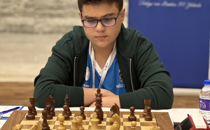 Yaz Kaan Erdomu, Dnya Takmlar Hzl ve Yldrm Satran ampiyonas'nda masa birincisi oldu