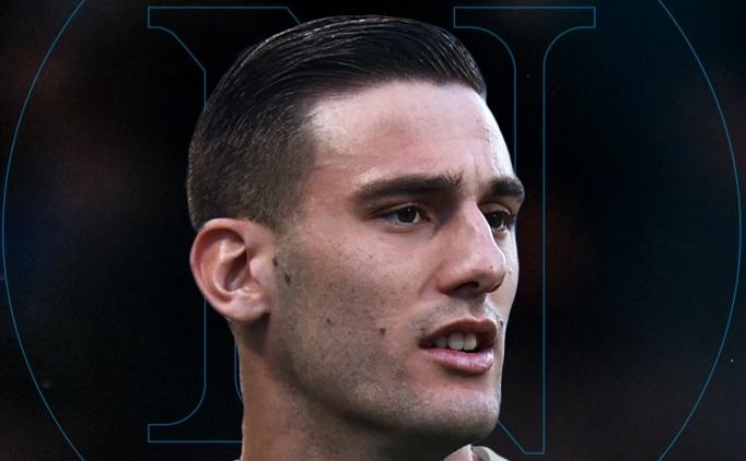 Napoli, Lorenzo Lucca'y� sat�n alma opsiyonuyla kiralad�