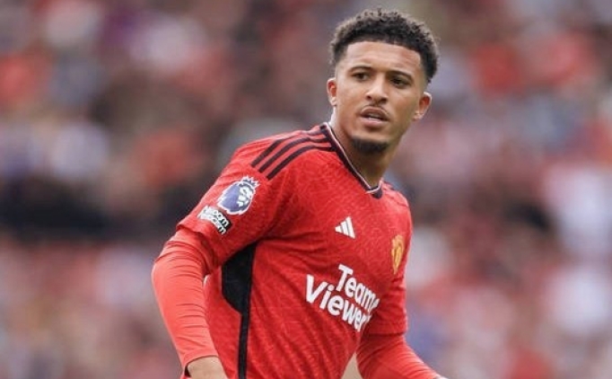 Sancho, Napoli ile anla�t�! G�zler Manchester United'da