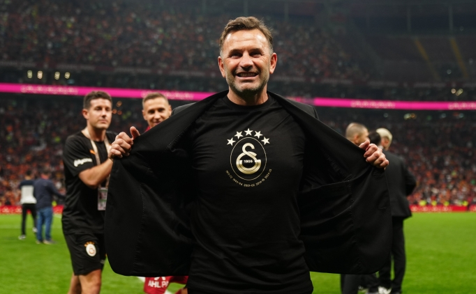 Okan Buruk'un yay�n�na Osimhen ertelemesi