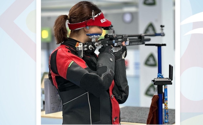 Milli at�c� Elif Berfin Altun, EYOF'ta alt�n madalya kazand�