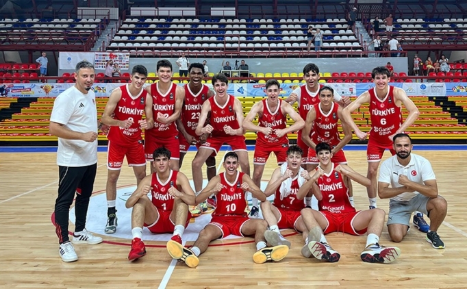 Milli Tak�m galibiyetle ba�lad�!