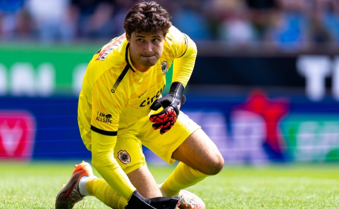 Senne Lammens Manchester United'ta!