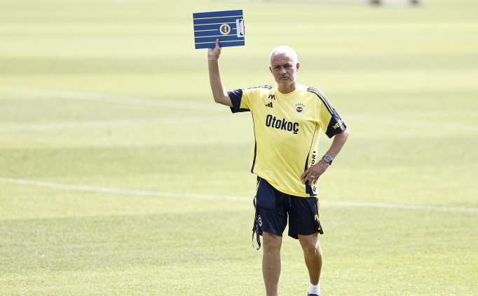 Fenerbah�e'nin UEFA kadrosunda 10 eksik