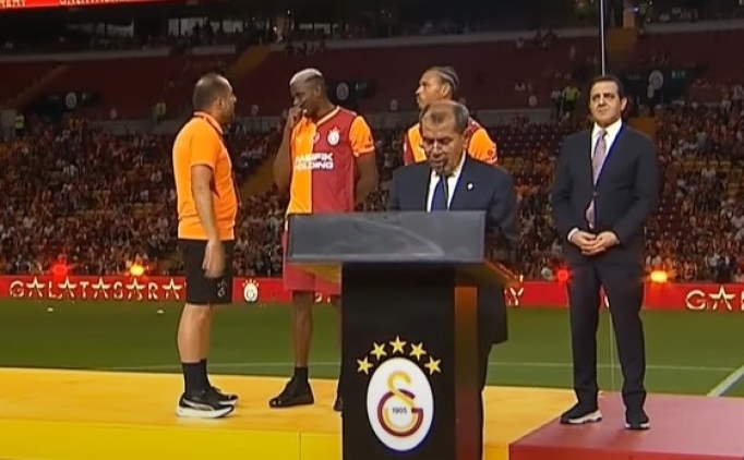 Galatasaray taraftar Ederson iin tribnleri inletti!