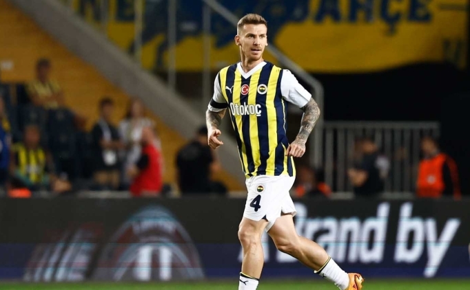 Serdar Aziz, �stanbul'da kal�yor!