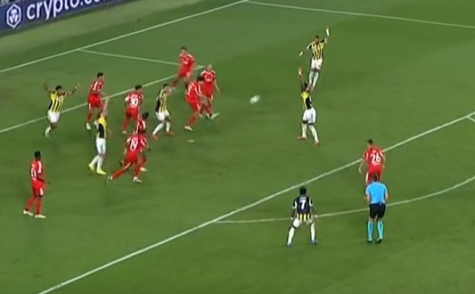 Fenerbah�e, penalt� bekledi!