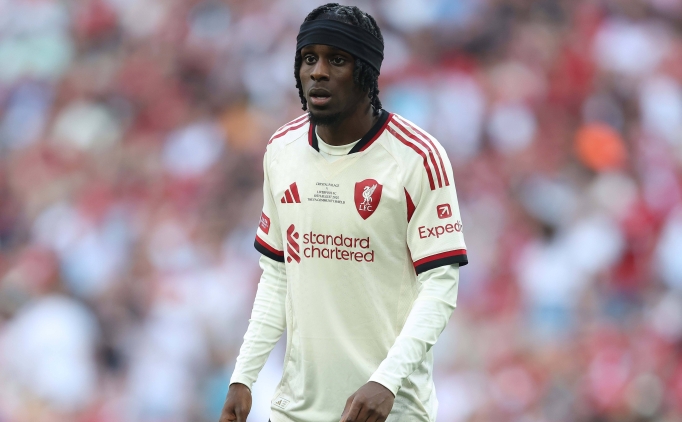 Liverpool'da Frimpong �oku: Slot, sakatl��� a��klad�