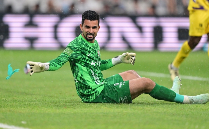 Solskjaer'den Felipe'ye tebrik!