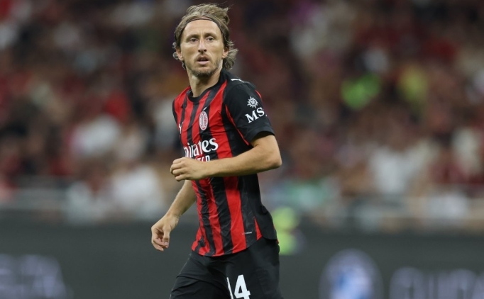 Milan, �talya Kupas�'na galibiyetle ba�lad�