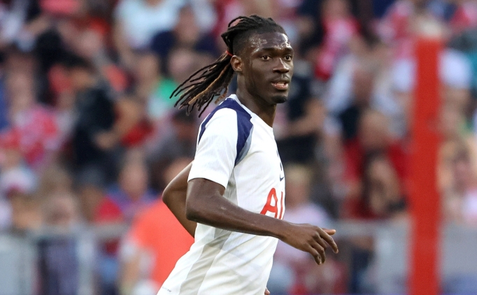 Yves Bissouma, �ampiyonlar Ligi kadrosunda yok!