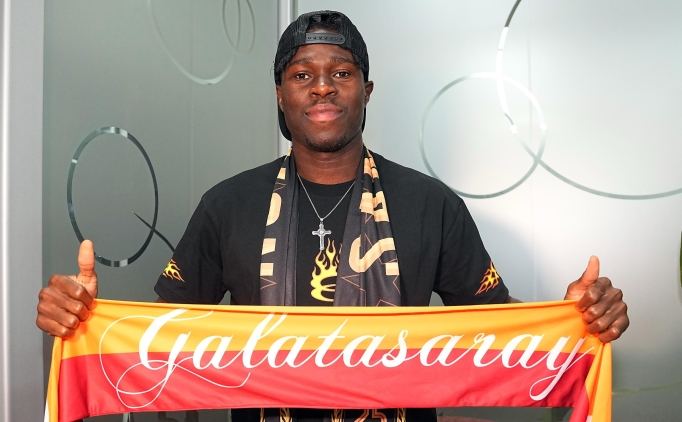 Wilfried Singo Galatasaray'n 212. yabancs