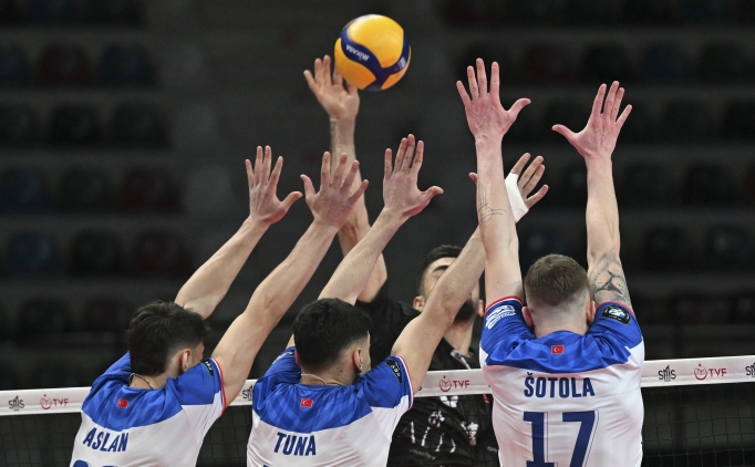 Halkbank'�n yeni ba�antren�r� Radostin Stoychev oldu