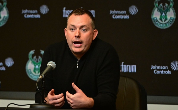Bucks, GM Jon Horst ile yeni s�zle�me imzalad�