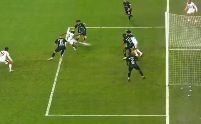 Galatasaray'n gol VAR'a takld!