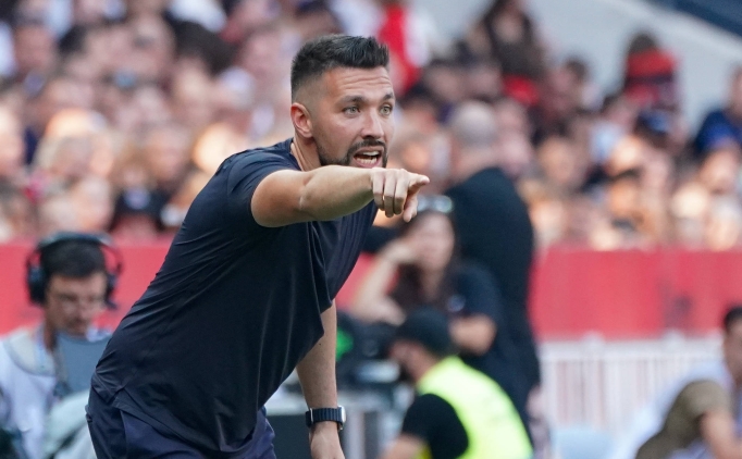 Tottenham'da Farioli s�rprizi