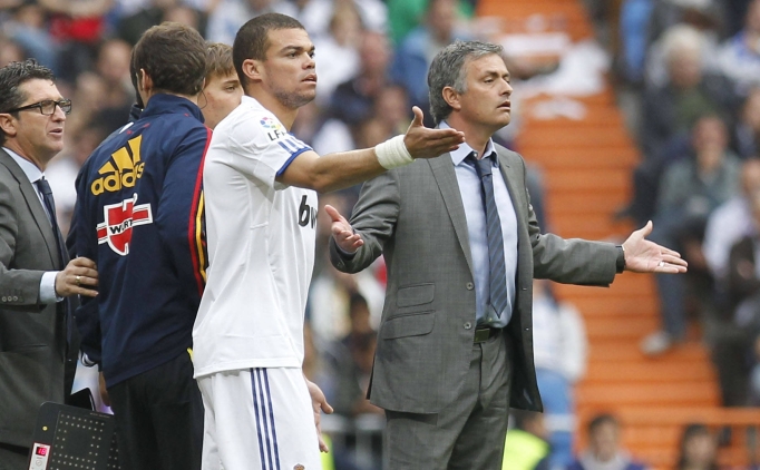 Pepe'den Jose Mourinho aklamas!