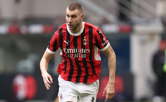 Pavlovic'in gol VAR'a takld ama Milan muhteem dnd