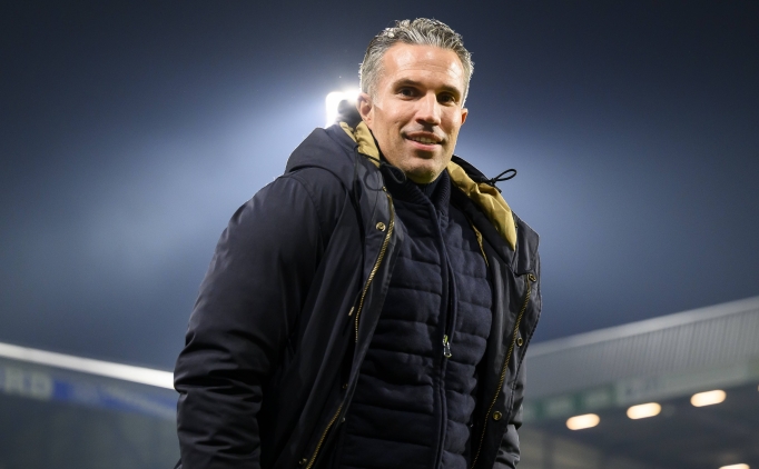 Hollanda'da b�y�k hata: 12 ki�i ile oynad�lar