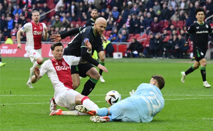 Ajax, 90+4'te galibiyete uzand�