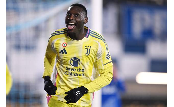 Juventus'ta Kolo Muani karar�!