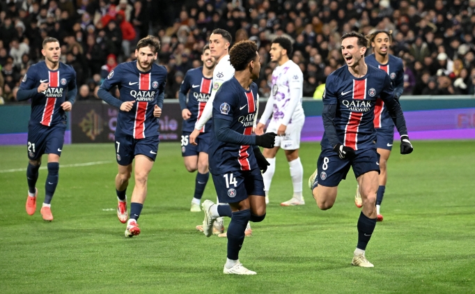 Paris Saint-Germain'e �� puan i�in tek gol yetti!