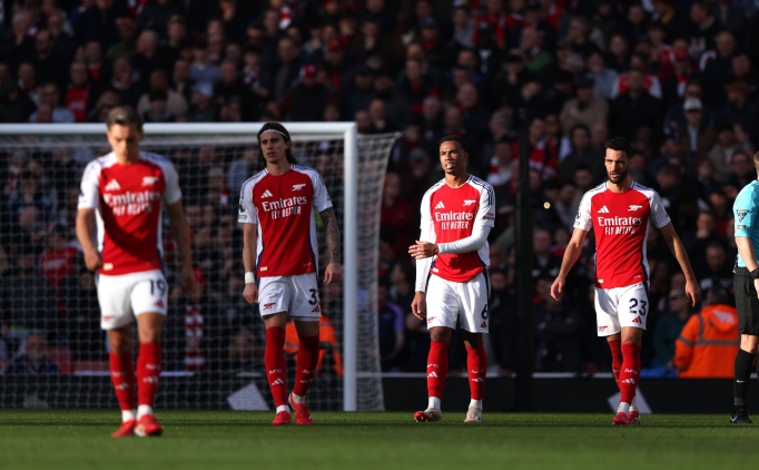 Arsenal'e evinde �ok; seri bitti!