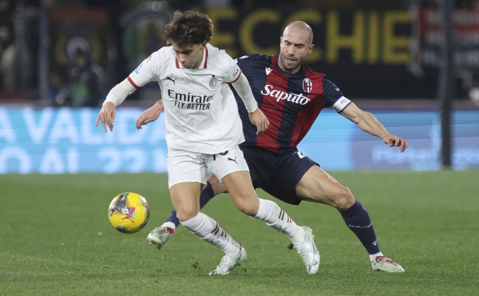 Milan, erteleme ma��nda 82'de y�k�ld�