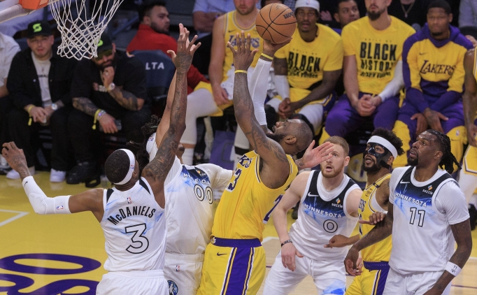 Timberwolves, Lakers'� 116-104 yenerek seride 2-1 �ne ge�ti