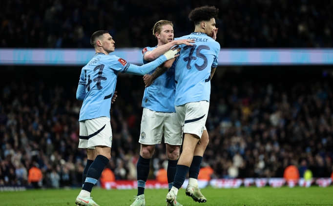 Manchester City, Reilly ile turlad�!