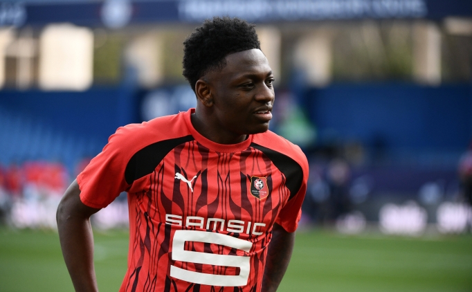 Kazeem Olaigbe, imza iin Trabzon'a geldi!